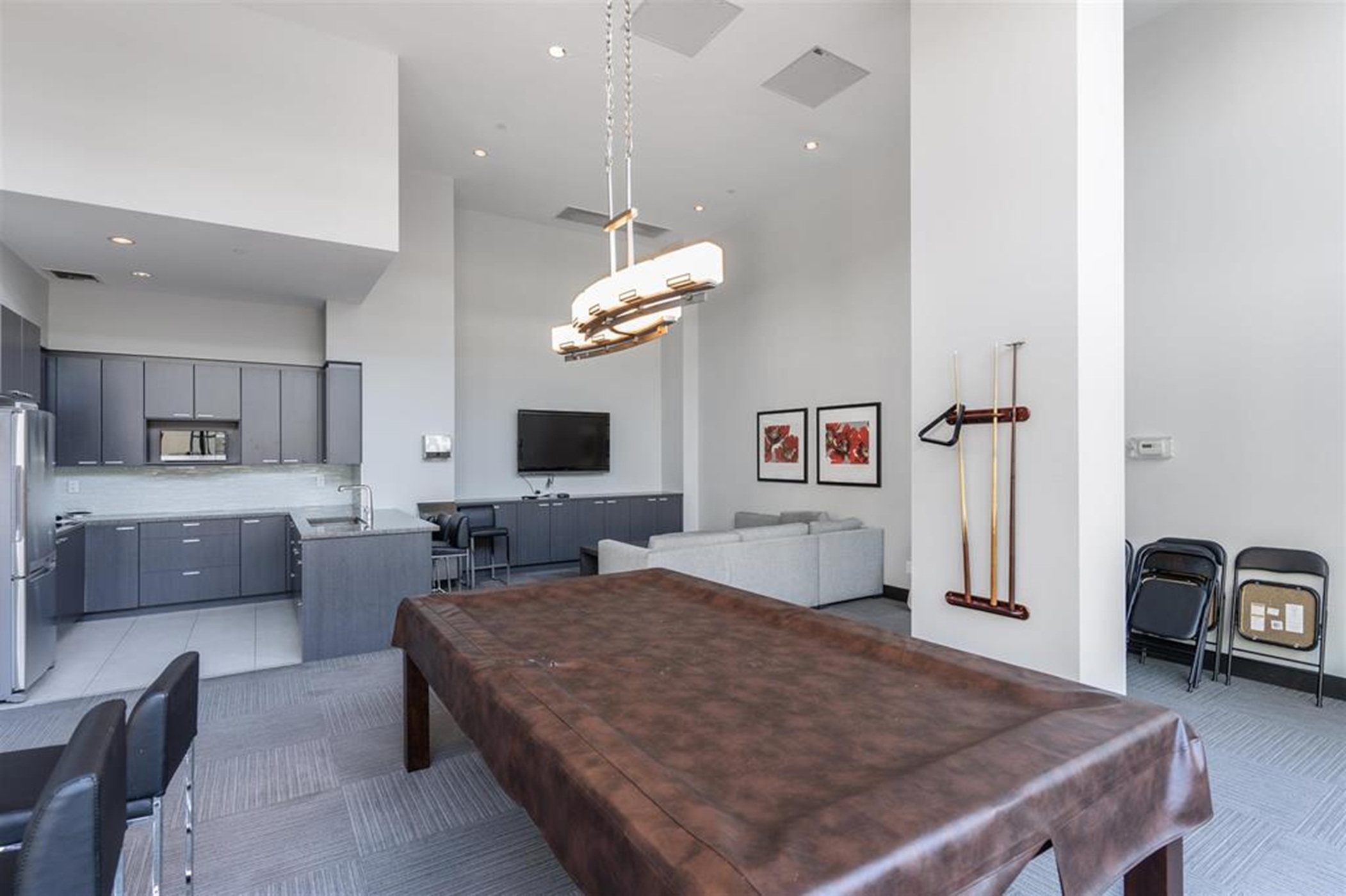#2102 – 2200 Douglas Road